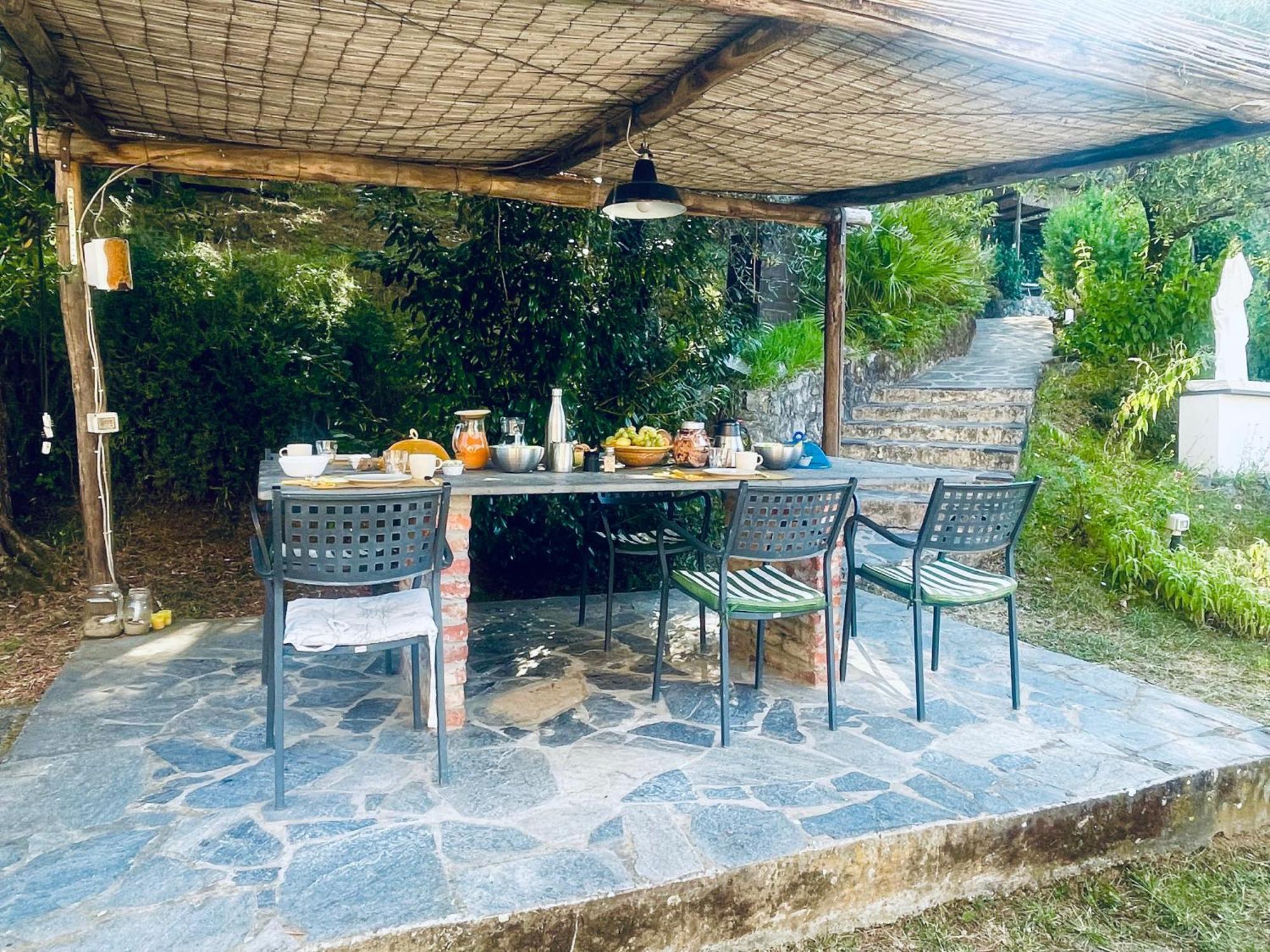 Casa Del Sole Bed & Breakfast Камайоре Екстериор снимка